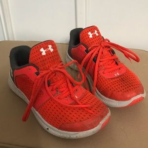 Boys’ Under Armor sneakers USED